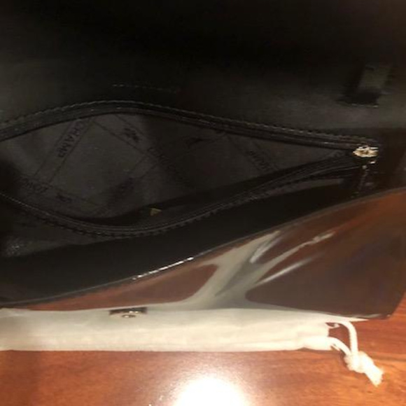 LONGCHAMP ROSEAU EVENING HANDBAG BLACK PATENT - Picture 3 of 5